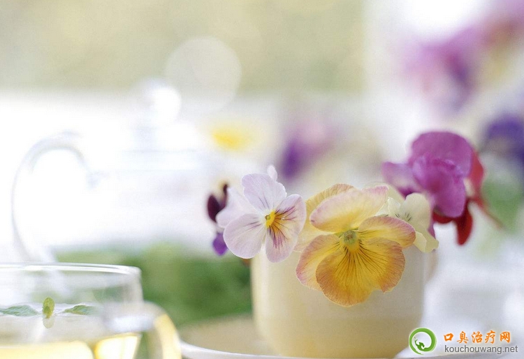 祛除口臭的三個(gè)步驟 祛除口臭的三個(gè)步驟