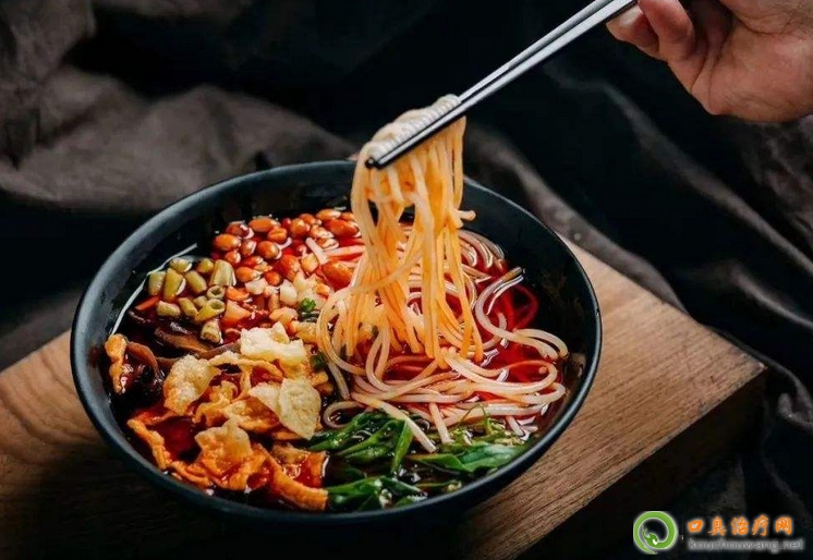 �ڳ����Գ���·